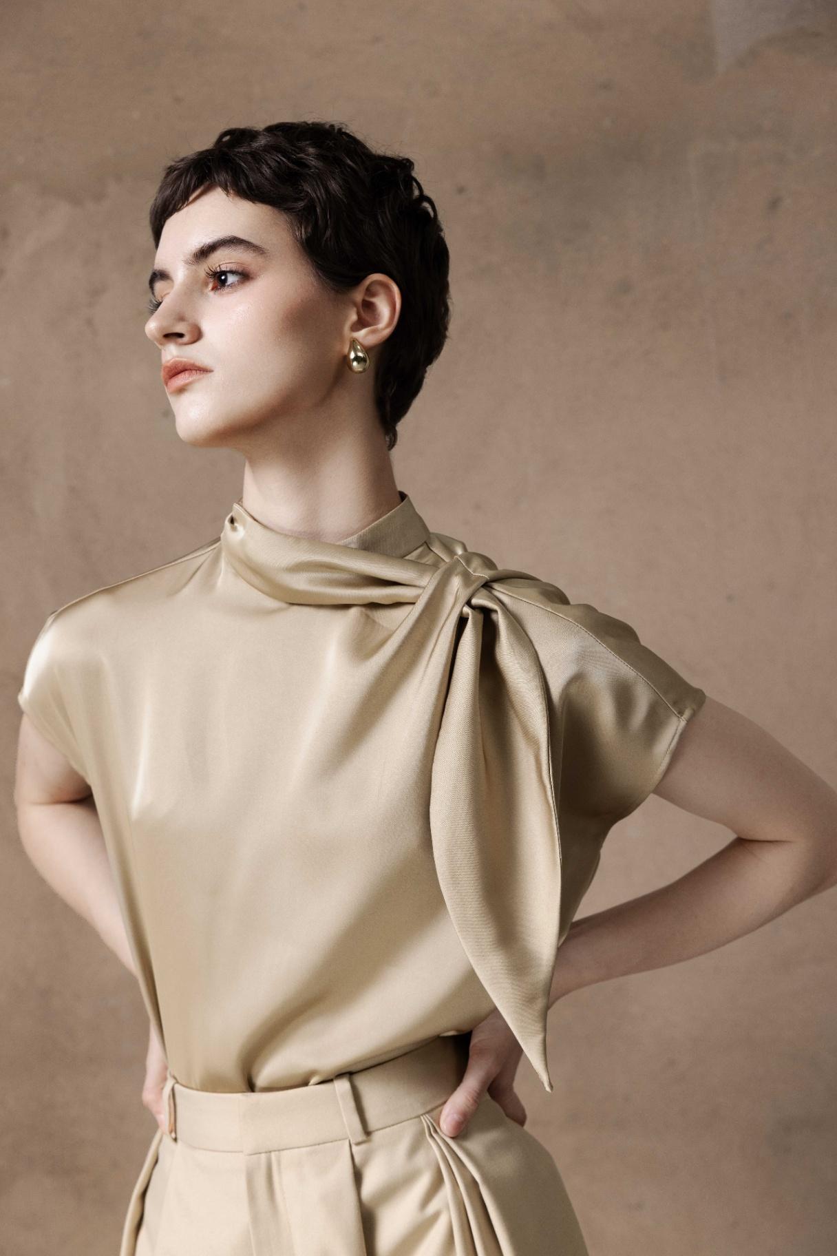 [grapheclothing] - FLEUR TOP - Áo lụa vắt nơ cổ