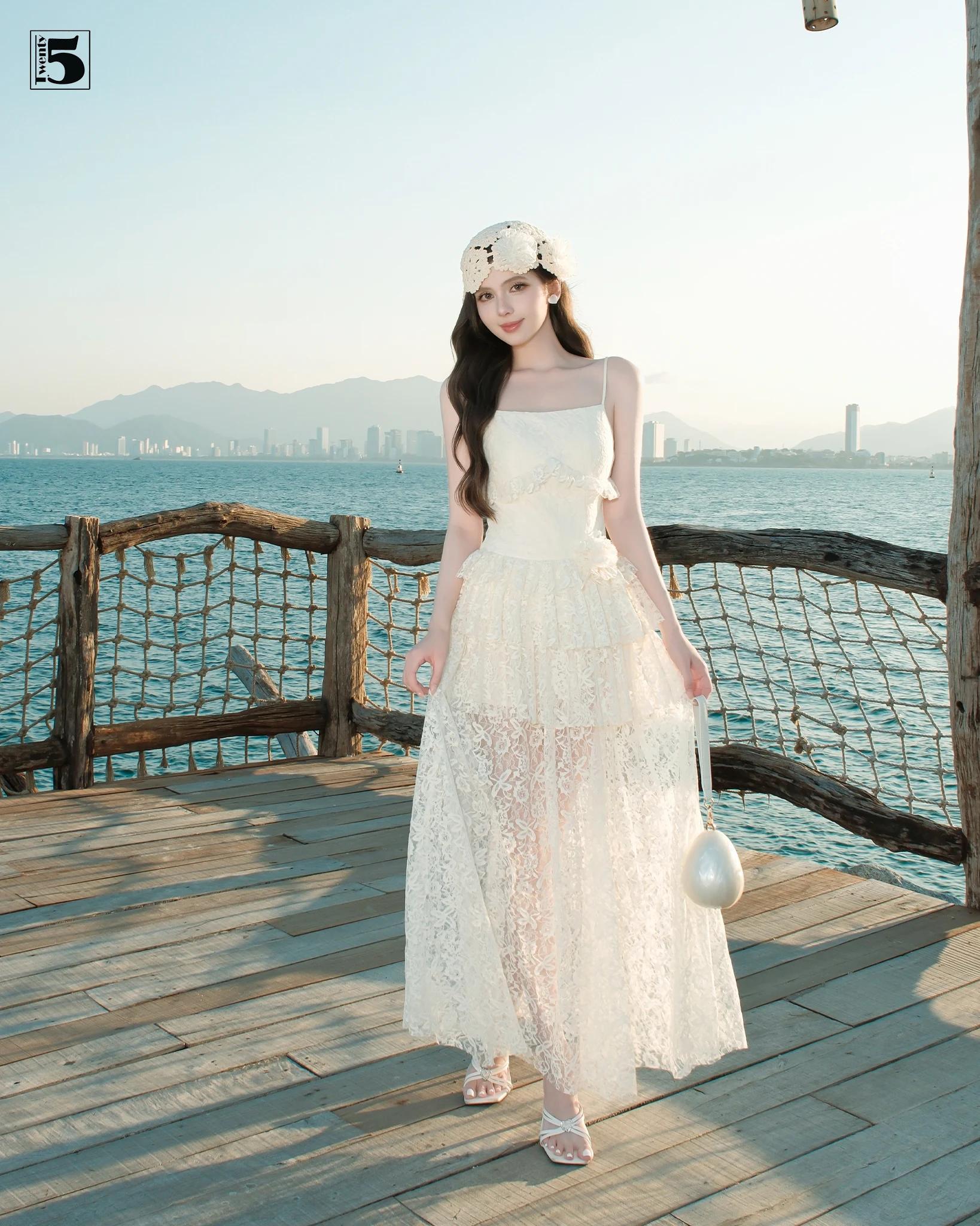 Đầm đi biển nữ Twentyfive hai dây maxi vải ren hoa 4 tầng cao cấp DL100