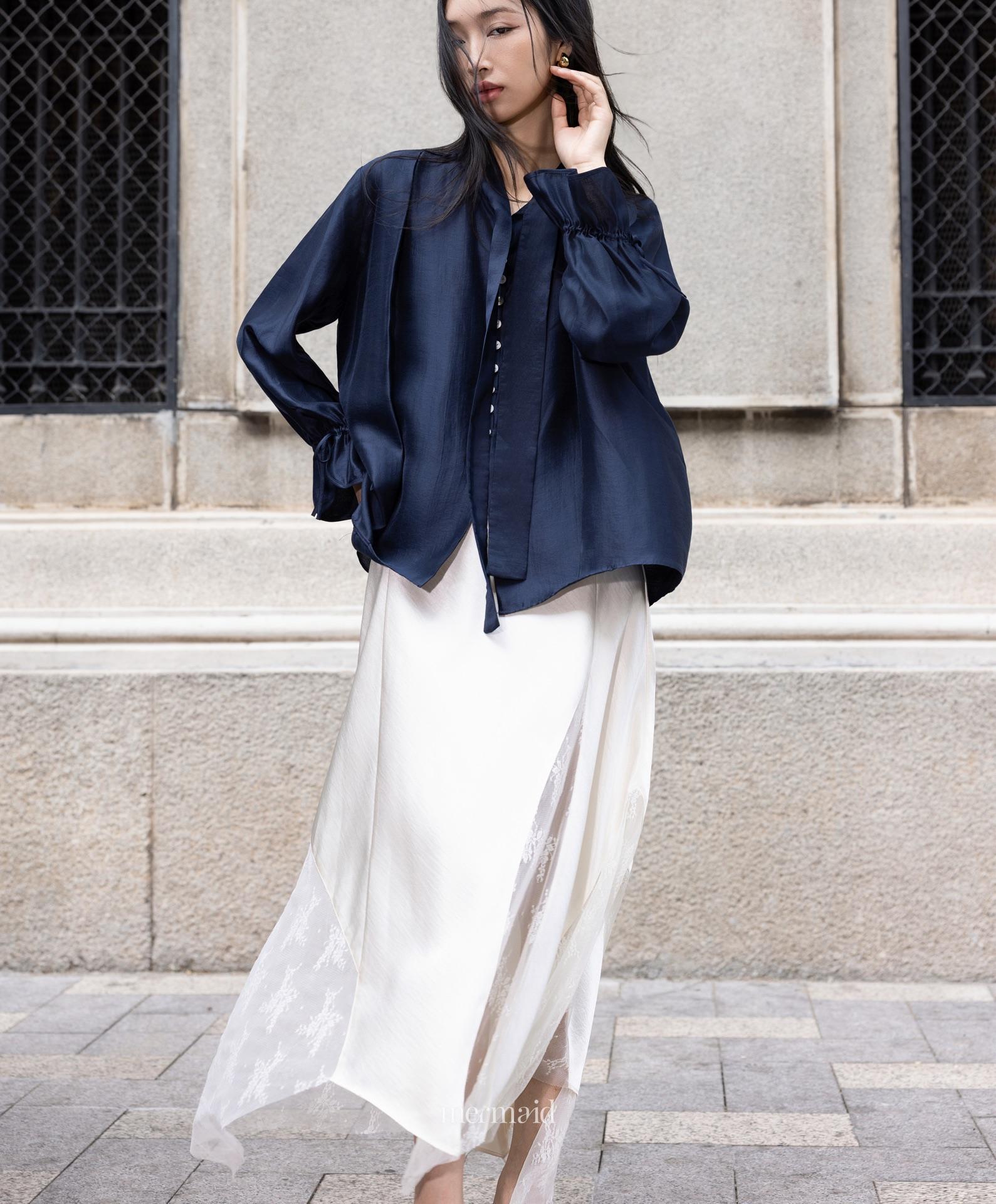 [Mermaid] Serene Tencel Blouse Navy